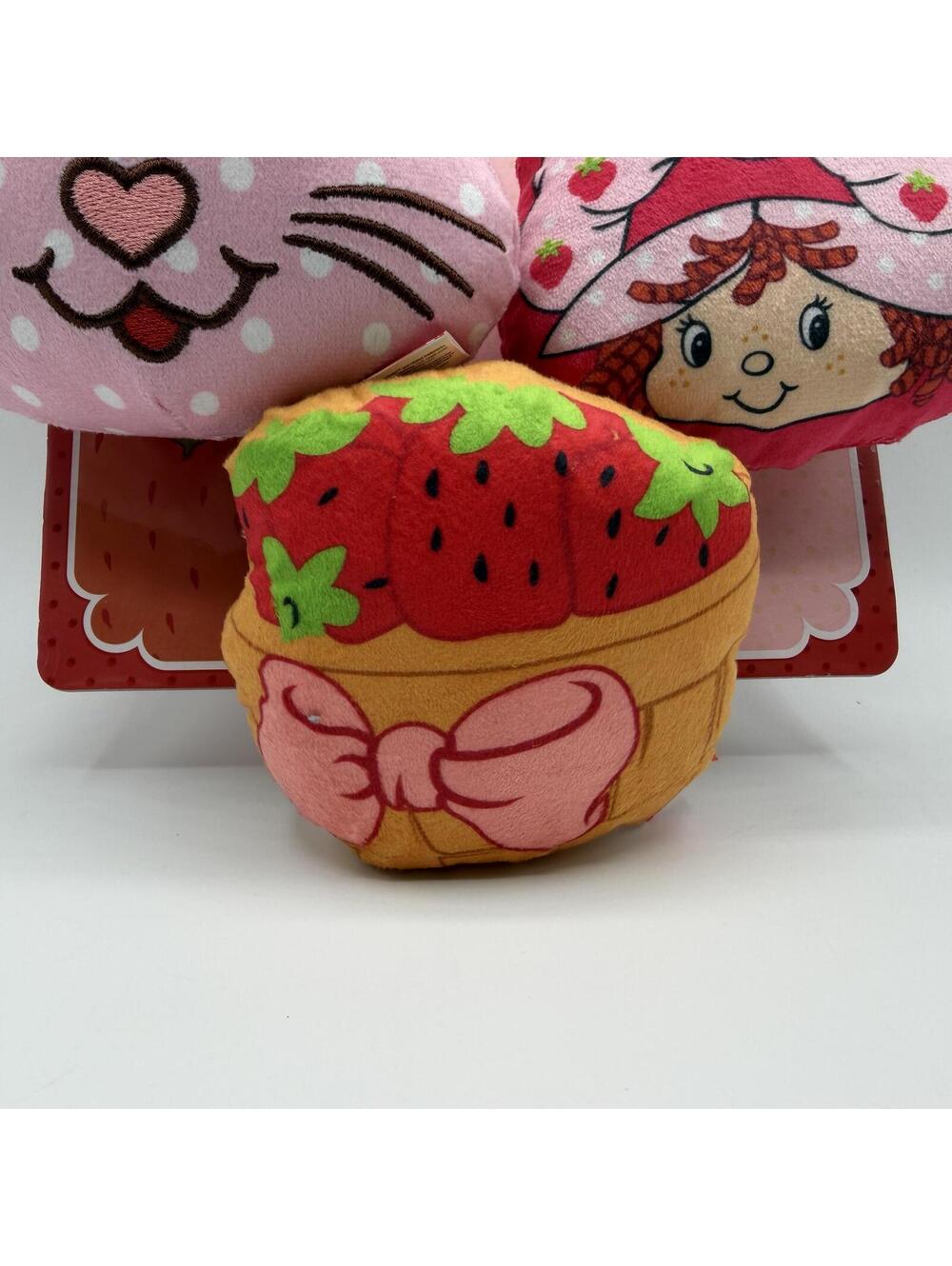 Strawberry Shortcake 3 Pack Dog Toys Stuffed With Squeaker New With Tags - Picture 5 of 9